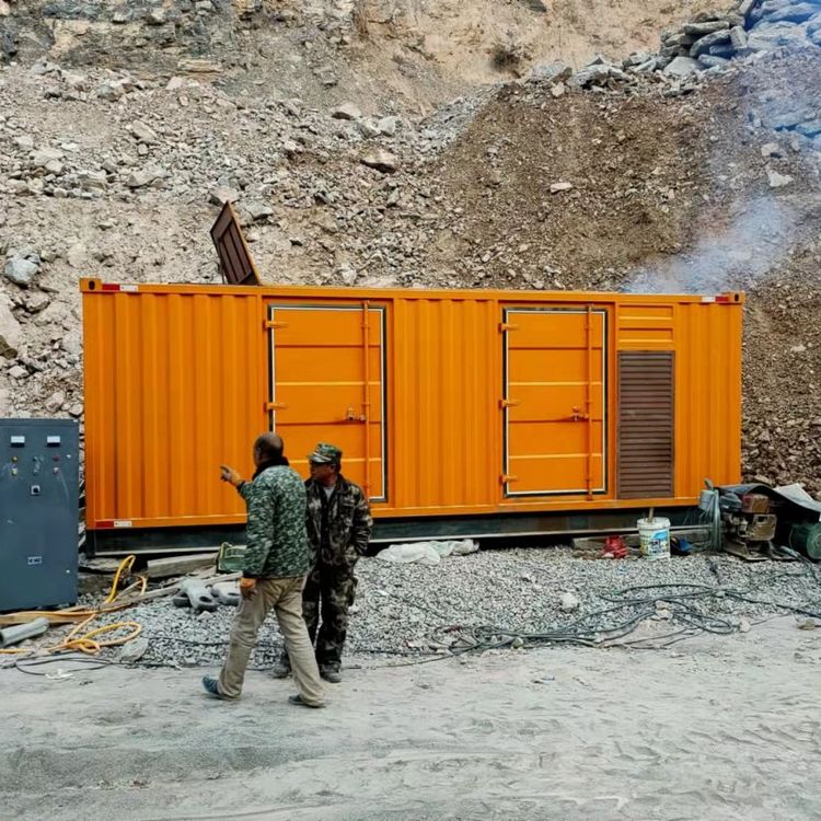 历下如何选择适合自己的 800KW 柴油发电机组？