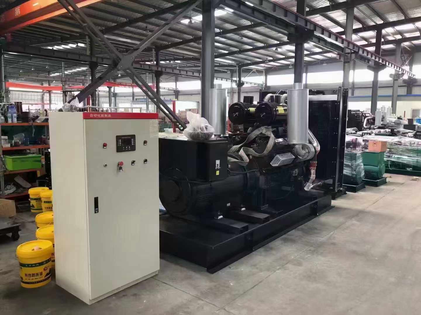 历下柴油发电机运行时的噪音和振动水平如何？