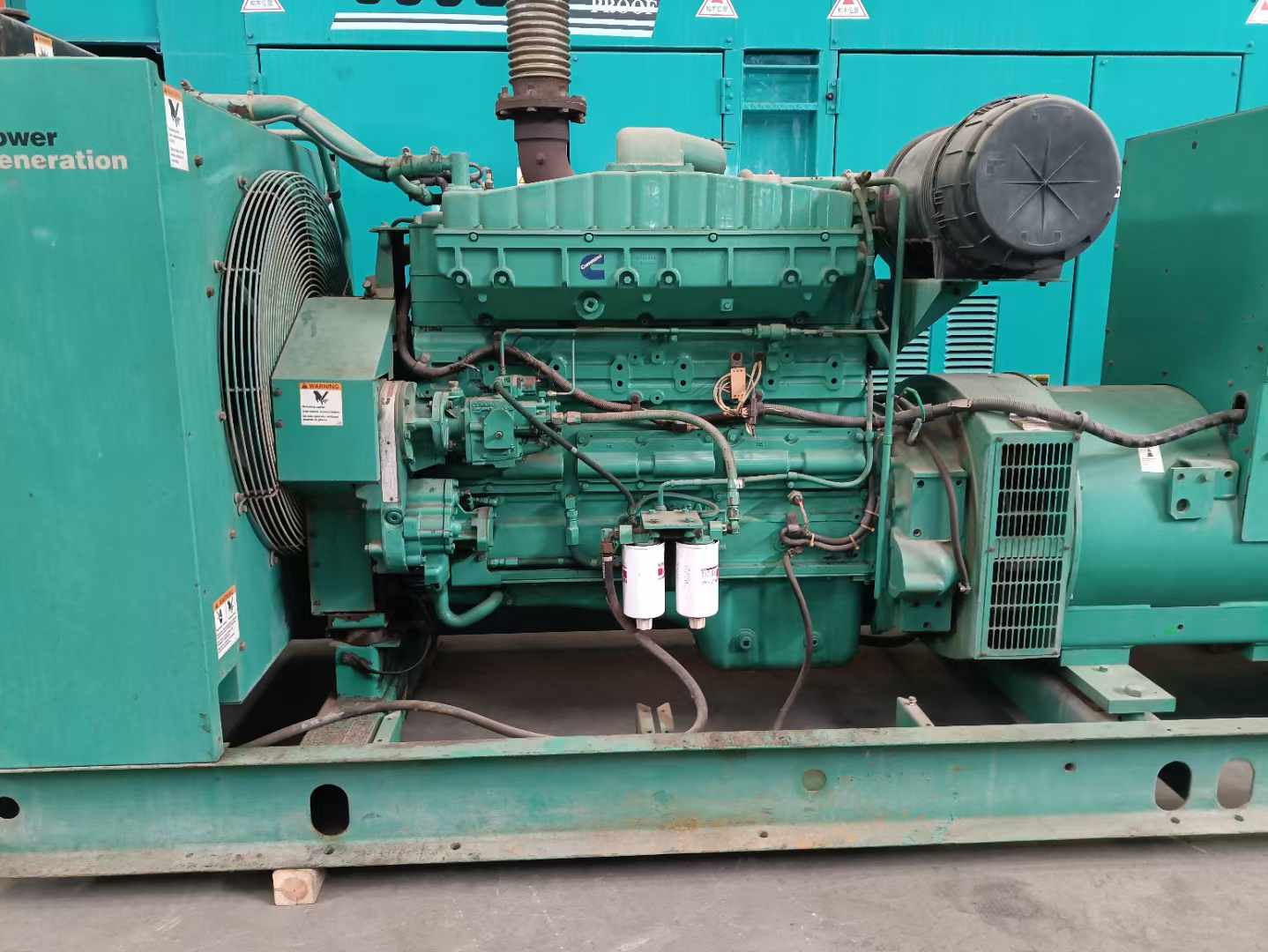 历下过载会对 600kW 柴油发电机组造成哪些损害？