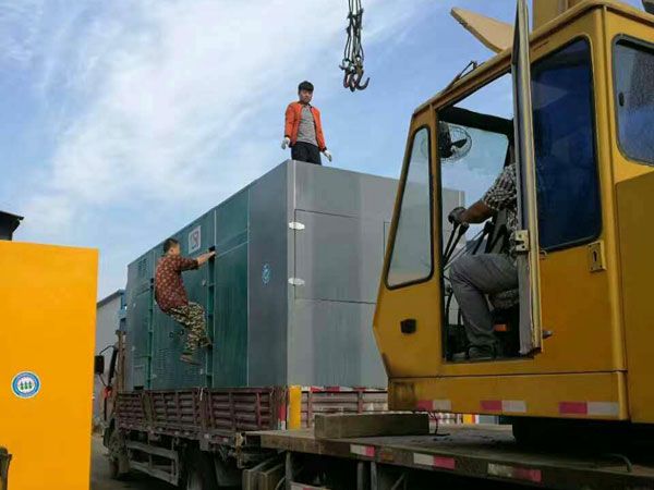 历下更换水冷式机油散热器密封件的操作流程是怎样的？